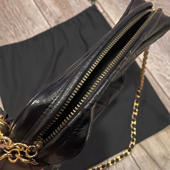 Authentic Vintage Chanel camera bag - Picture 2 of 8